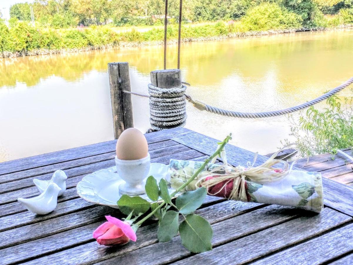 Saint-SavinienQuai Des Fleurs住宿加早餐旅馆 外观 照片